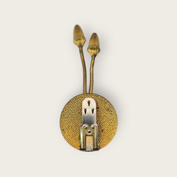 Fur Clip 1930s Gold-Tone Double Tassel  – Art Deco Era Vintage Jewelry - Picture 8 of 10